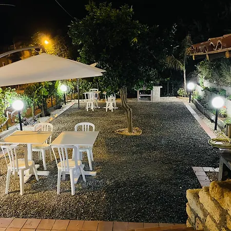 Le Maioliche Nyaraló Saponara