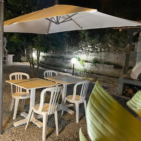 Le Maioliche Dom wakacyjny Saponara